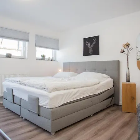 Naturliebe-aktivurlaub Und Auszeit Mit Hund Direkt An Wanderwegen Im Grünen Apartment *